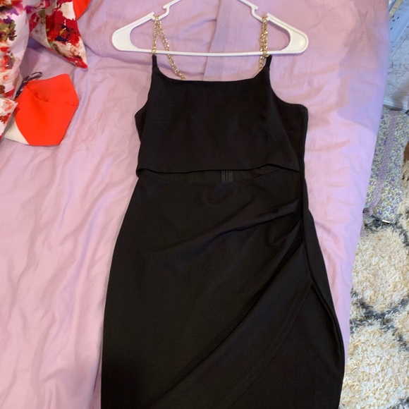 Black with Chain Straps Dress Size 4 - Picture 4 of 4